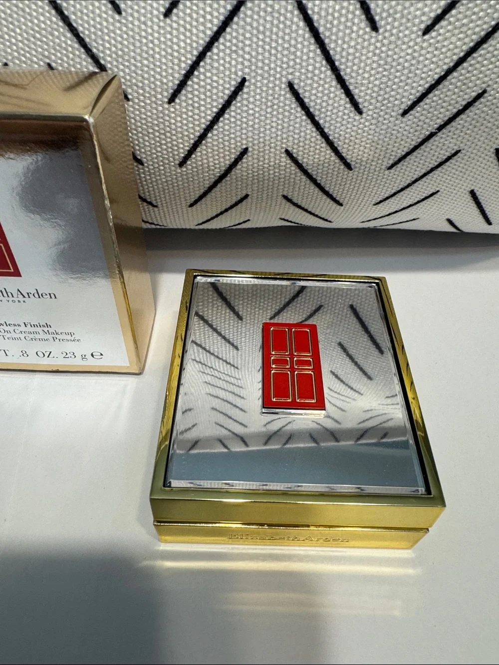 Elizabeth Arden Flawless Finish Sponge-On Cream Makeup - Cognac